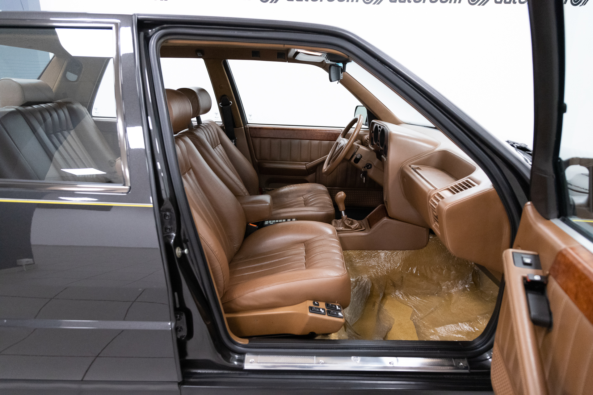 Lancia Thema 8.32